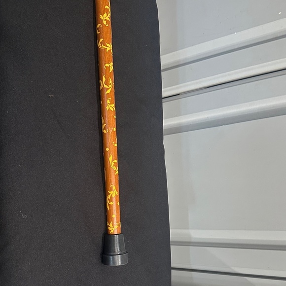 Custom Made Brass Handle Floral Vintage Walking Cane Black Tip 31” tall - Picture 9 of 9